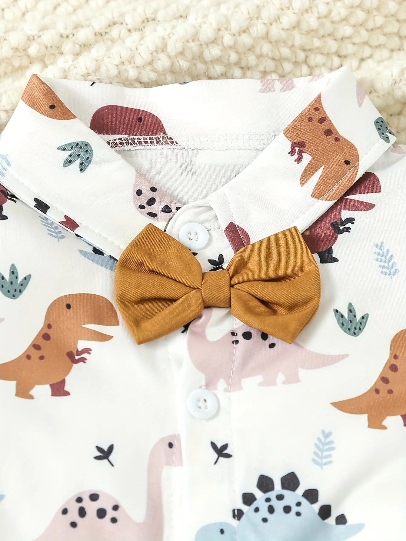 2-piece set of summer gentlemen's clothing for boys, cute dinosaur pattern bow short sleeved shirt+strap shorts, birthday party