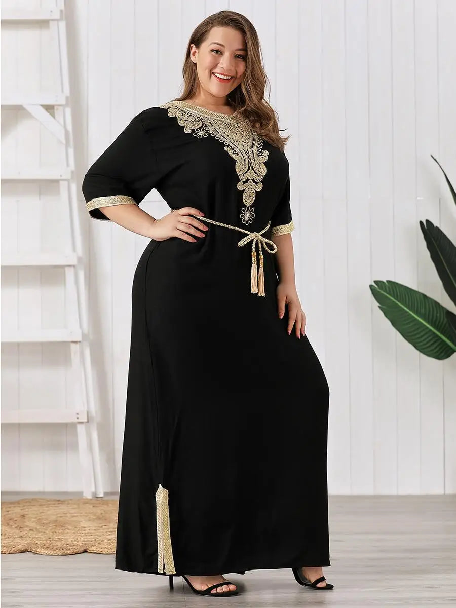 Plus Size Women Muslim Dress Short Sleeves Vintage Rhinestones Embroidered Long Dresses Middle East Arabian Robe Islamic Cloth