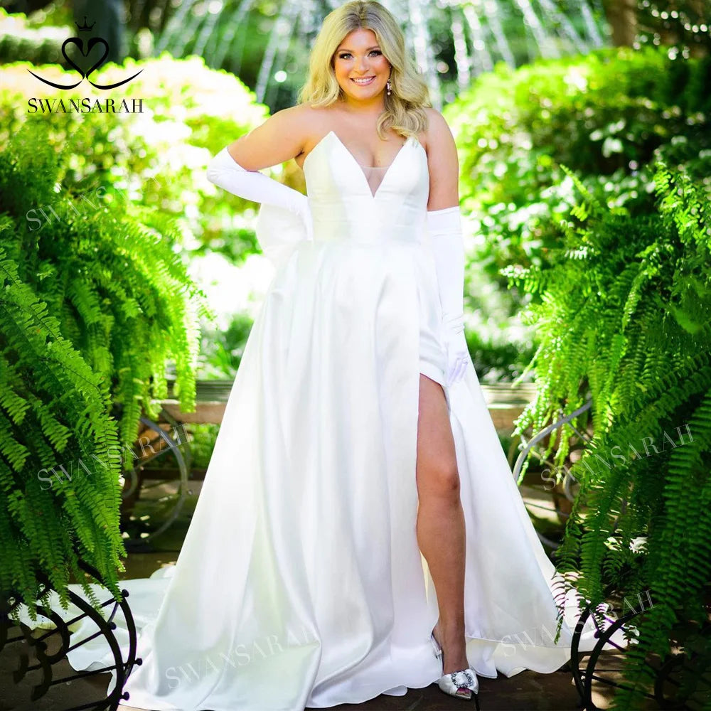 White Bridesmaid Dresses: Wedding Dress Vintage Strapless A-Line Court Train Beach