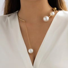 minimalist and personalized round bead collarbone opening necklace with a cool style