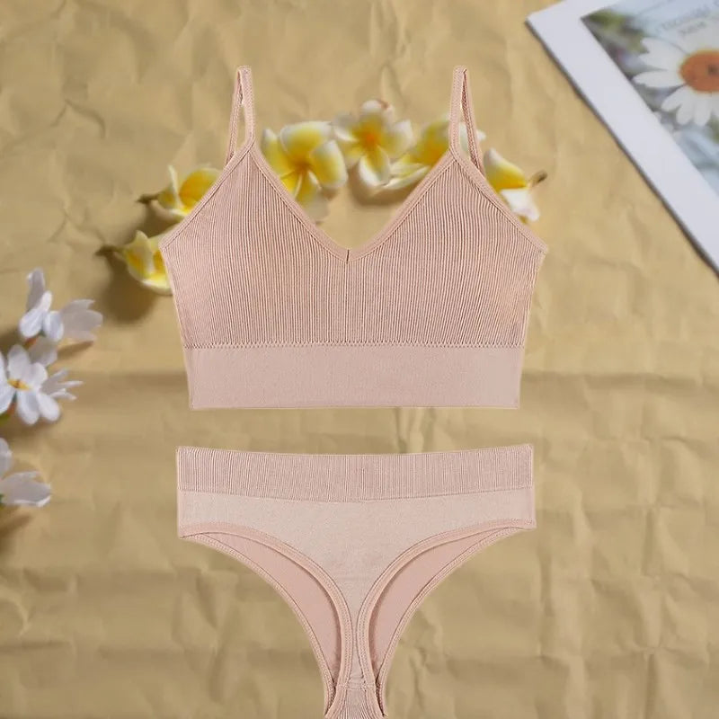 Women's Seamless  Underwear Set Bra And Thongs Lingerie Low Waist Panties
