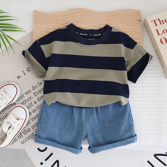 0-5 year old baby boy clothes set summer solid color striped casual children's short sleeves + fashionable handsome shorts two-p