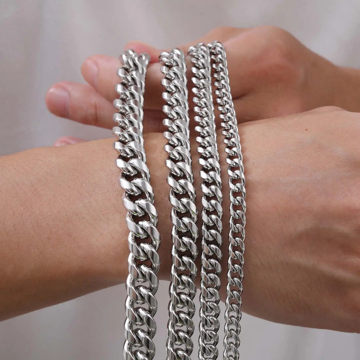 Vnox 18cm/20cm/22cm Stainless Steel Bold Cuban Bracelets for Men Women,6mm/8mm/10mm/12mm Width Miami Curb Links Wristband Gift