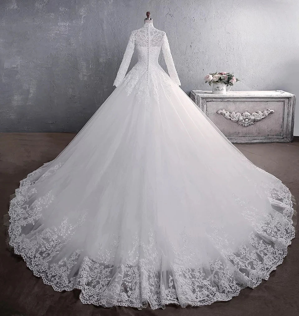 White Bridesmaid Dresses: Wedding Dress Lace Appliques Beading Sequins Bride Dresses