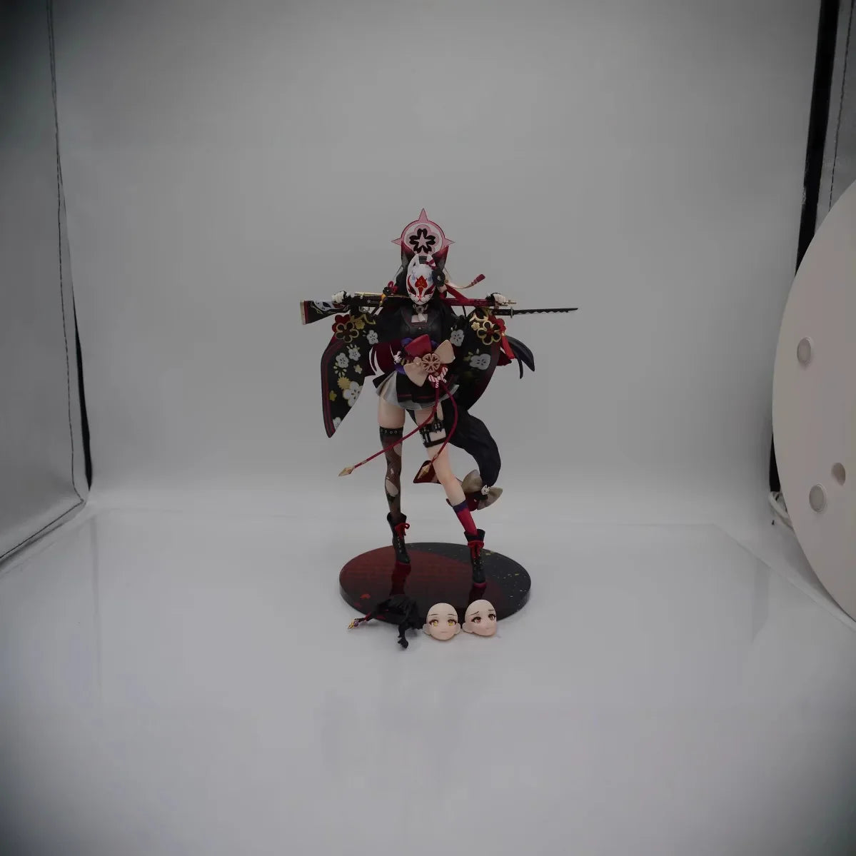 Blue Archive Wakamo Standing Position Game Girl Figure Model Statue Boys Collection Desktop Decoration Ornament Toys Gifts