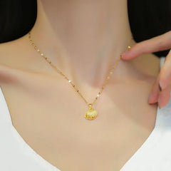 Classic Shell Pearl Necklace Fashion Small Fresh Clavicle Chain Micro-inlaid Simple