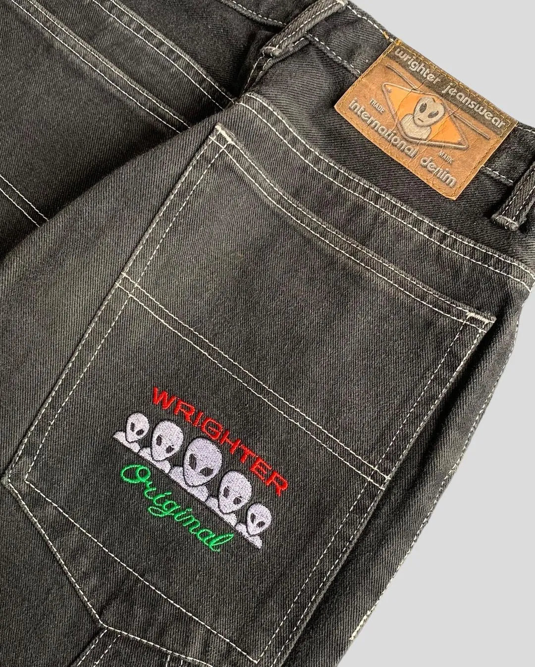 Low Waist Retro Alien Embroidery Women Jeans 2023 Fashion Baggy Straight Leg Pants