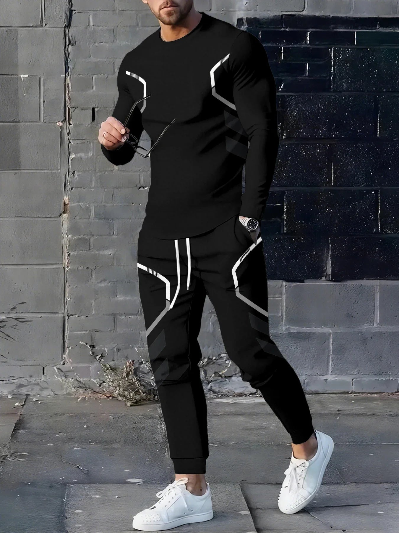 The new men's round-neck sweatshirt set for Spring and Autumn 2025 features street fashion and comfort with 3D pattern printing