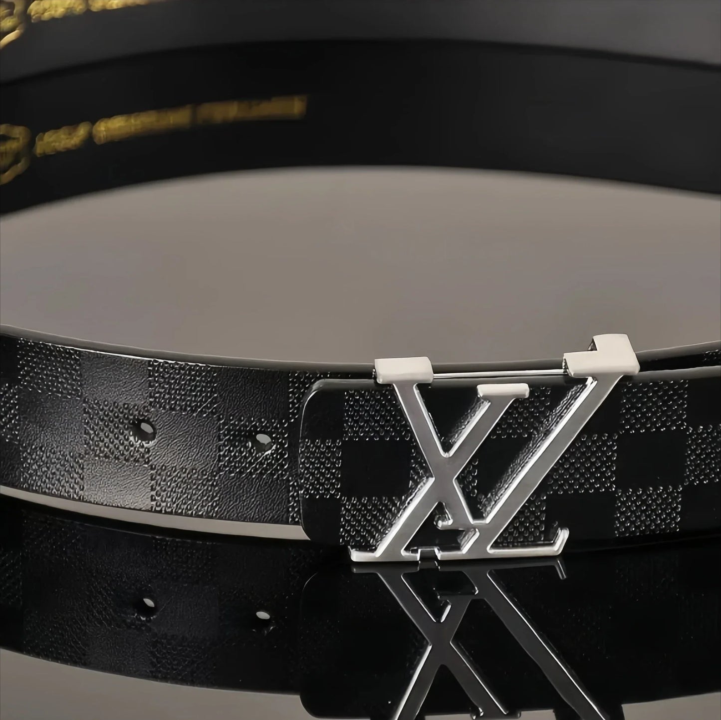 Light Luxury Mens Leather Belt Smooth Buckle Genuine Cowhide Perforated Pattern Fashion Trendy High End Versatile