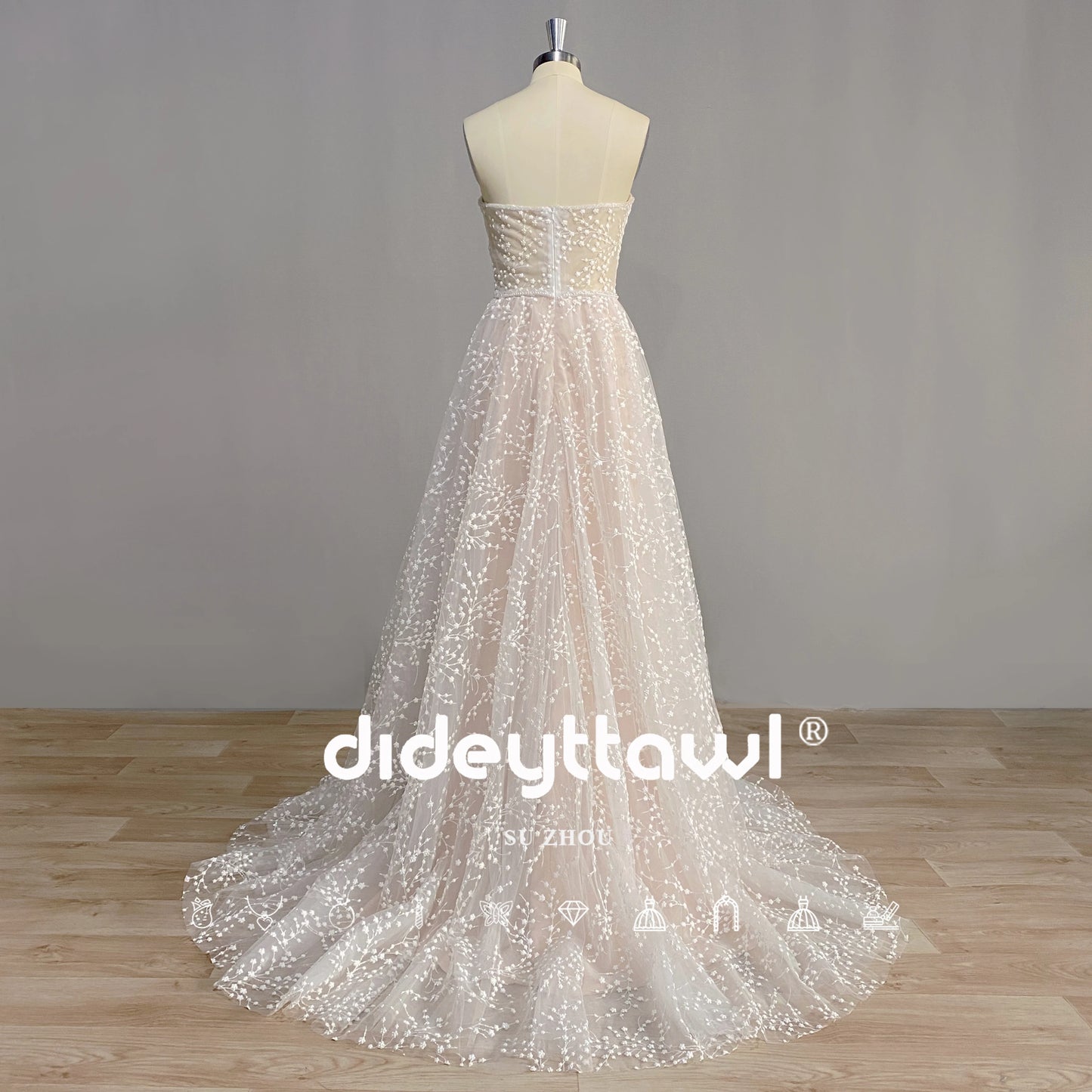 White Bridesmaid Dresses: Wedding Dresses Strapless A Line Sleeveless Appliques
