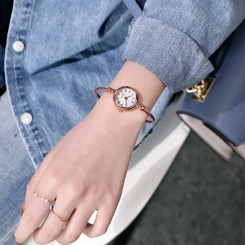 YIKAZE Women Bracelet Watch Retro Gold Bangle Women Watches Stainless Steel Retro Ladies Quartz Wristwatch Clock Dress Watch