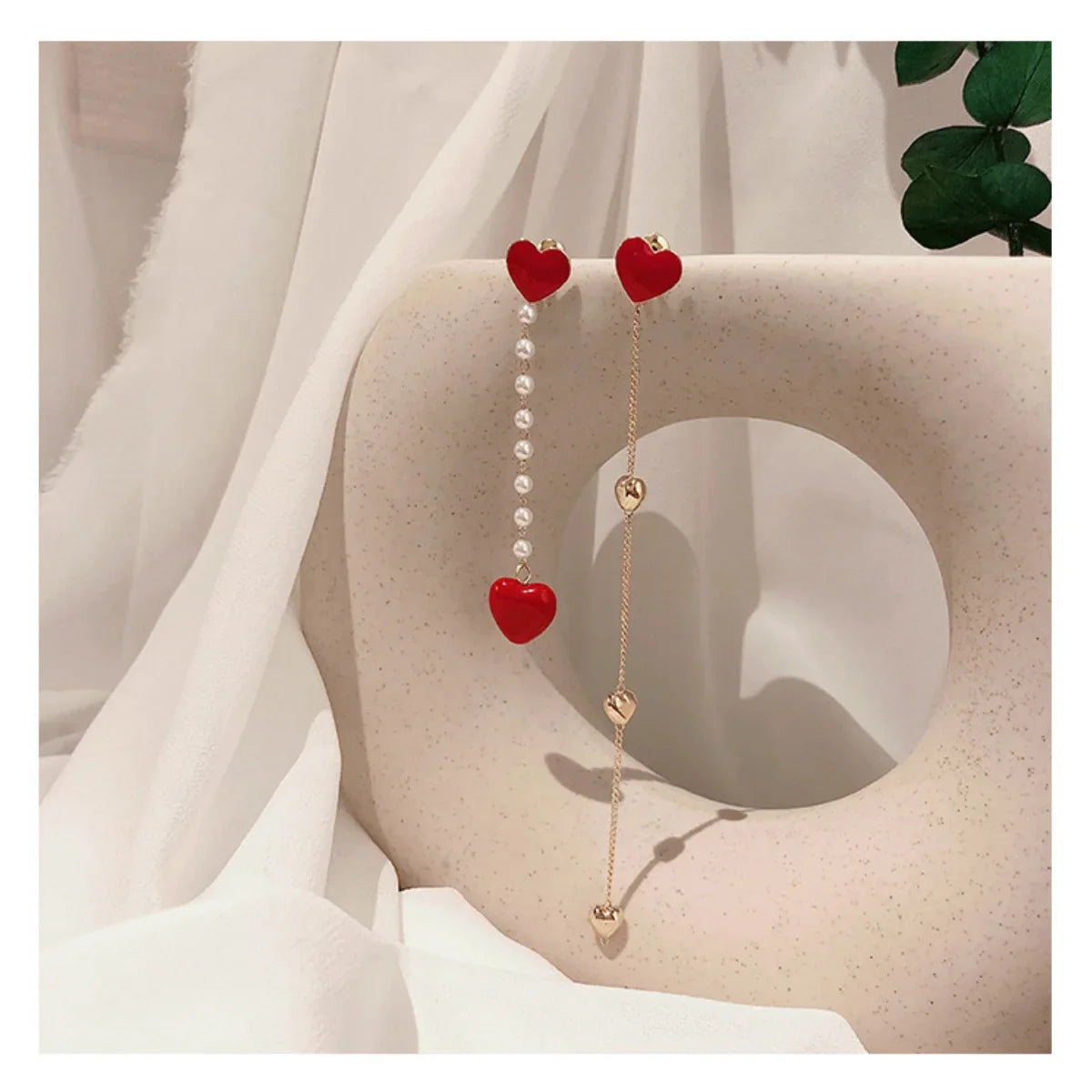 Korean Asymmetric Hollow Black Heart Dangle Earrings For Women Temperament Exaggerated Love Heart Drop Earrings Wedding Jewelry