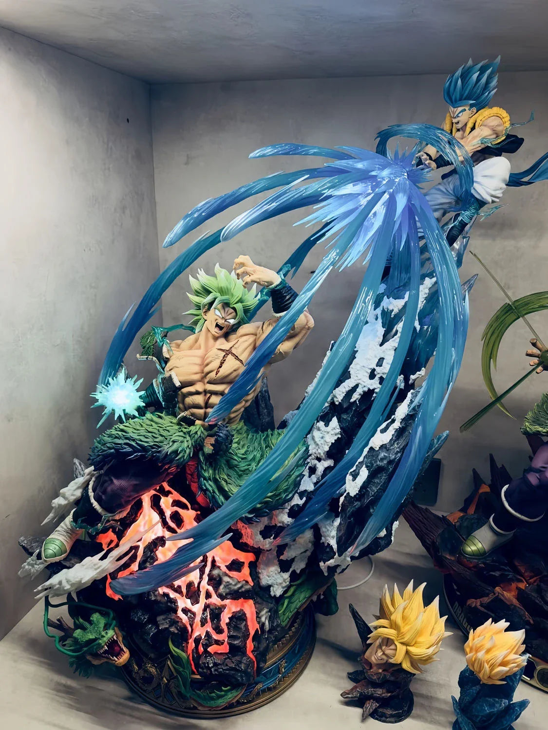 Jt Studio 50cm 30cm Dragon Ball Broli Vs Goku Resin Model Painted Statue Broly Vs Goku Statue 9.5″ Pvc Broly Vs Goku Pvc Figure