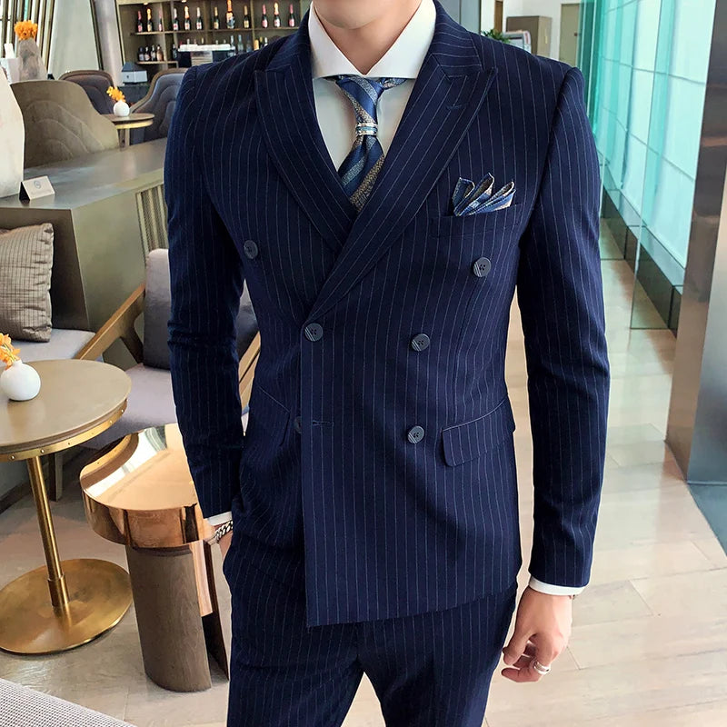Tuxedo for Mens: Elegant Men's Three-Piece Double-Breasted Tuxedo Suit for Weddings
