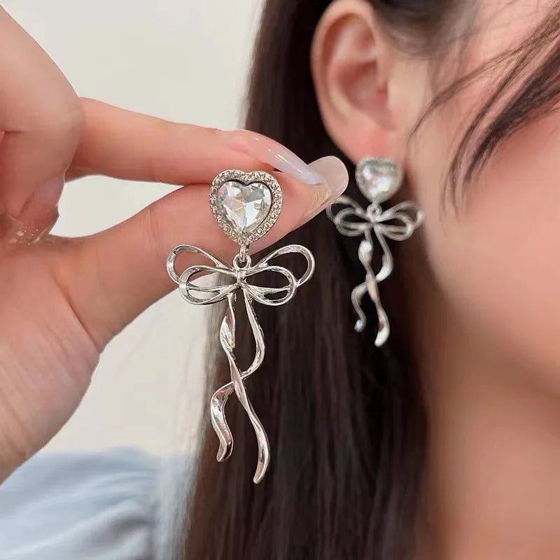 Kiss Jewelry Sweet Heart Rhinestone Butterfly Shape Dangle Earrings for Women Silver Color Korean Fashion Y2K Piercing Earring