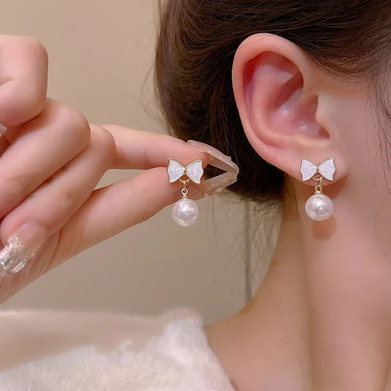 New Fashion Korean Cute Sweet Black White Women Statement Stud Earrings Fabric Lace Bow Drop Earrings Luxury Jewelry Party Gifts