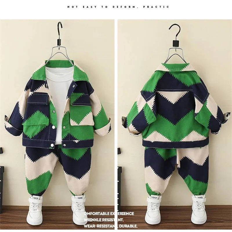 Baby boy clothes Camouflage wind cotton 2cps suit in spring and autumn, two colors are suitable for boys' leisure sports style.