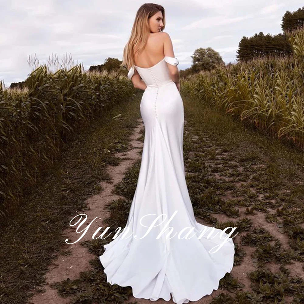 White Bridesmaid Dresses: Mermaid Strapless White Wedding Dress With High Side Split