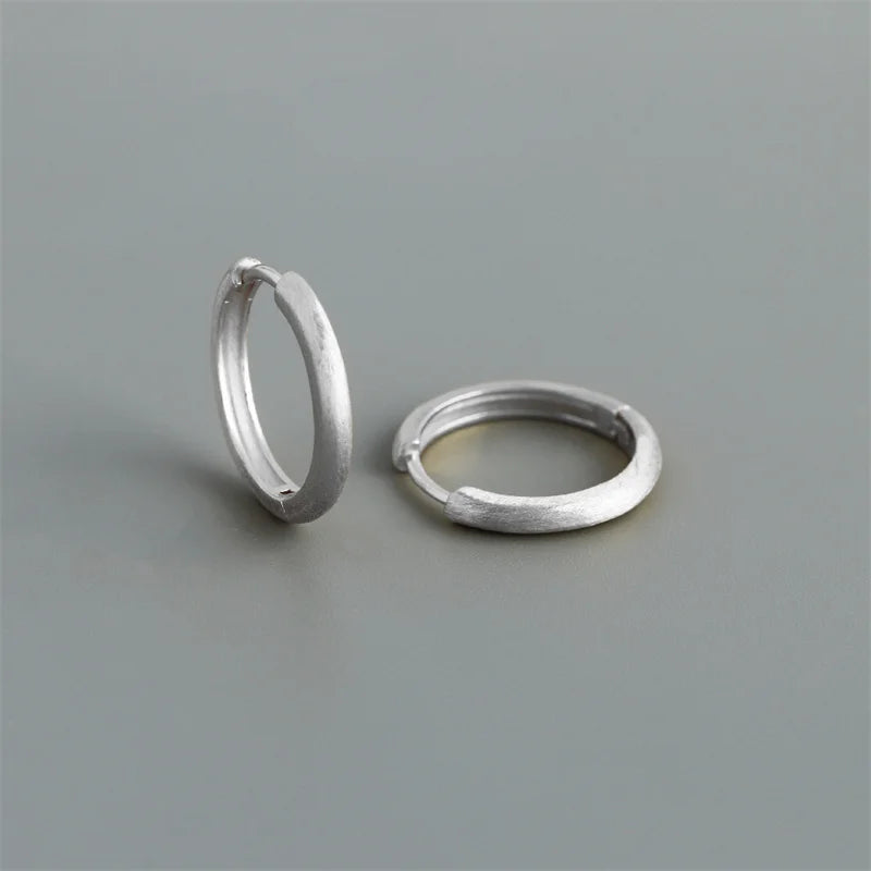 WANTME 925 Sterling Silver Minimalist Matte Gothic Unisex Huggies Ear Hoop Earrings for Women Men Piercing Ear Buckle Jewelry