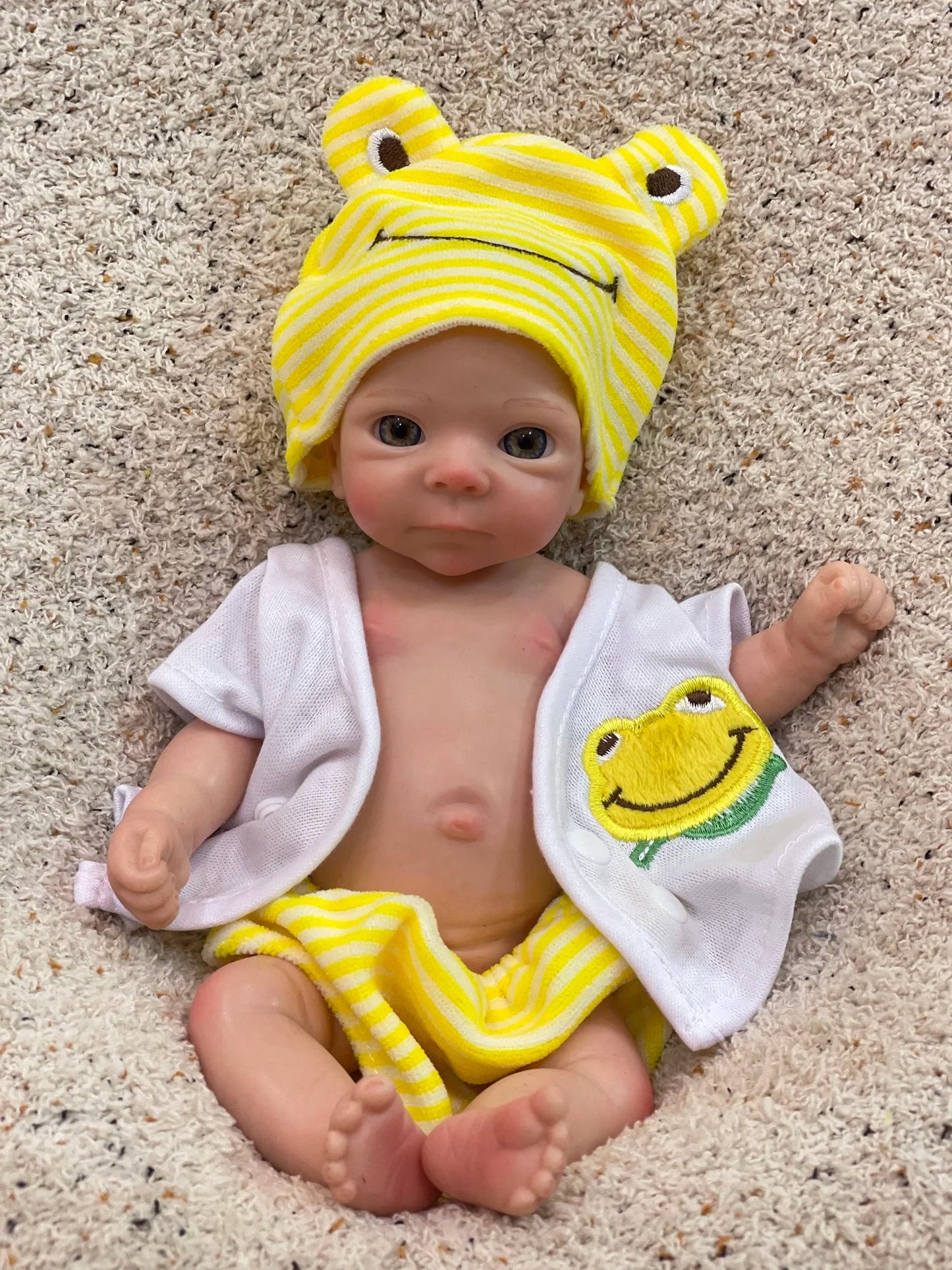 8styles/26cm Open and Close Eyes Cute Soft Full Body Solid Silicone Girl 3D Painted Skin Lifelike Real Corpo De Silicone Doll