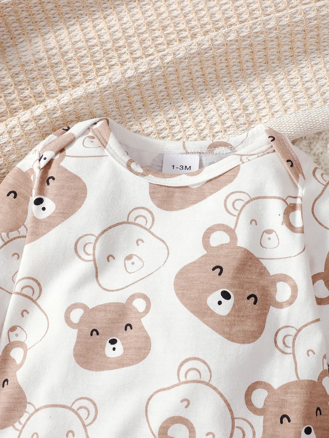 4 Colors 0-9 Months Newborn Baby Boy Autumn Clothing Set Bear Long Sleeve Bodysuit+Pants+Hat+Socks Cute Newborn Baby Gift Outfit