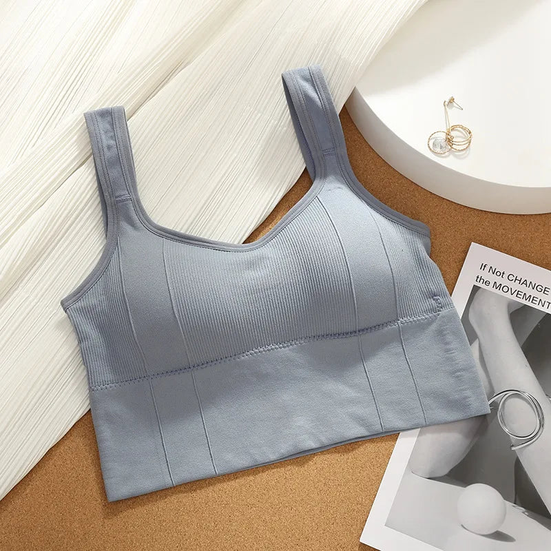 Women Seamless Sports Bra Breathable Fitness Crop Top Beautiful Back Push Up