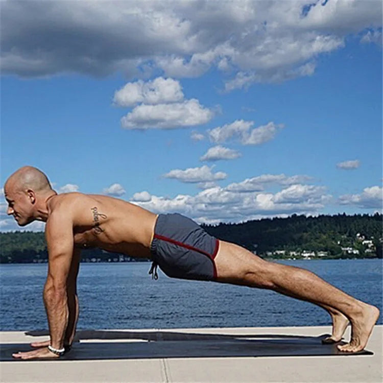 Summer fitness shorts Loose running shorts Men's jogging sports Breathable mesh shorts Thin trend men's three-quarter pants