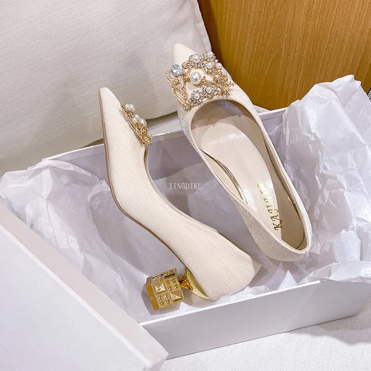 Autumn New Ladies High Heels Pointed Toe Shaped Heel High 5cm and 7cm Wedding Shoes Square Buckle Travel Banquet Shoe High Heels