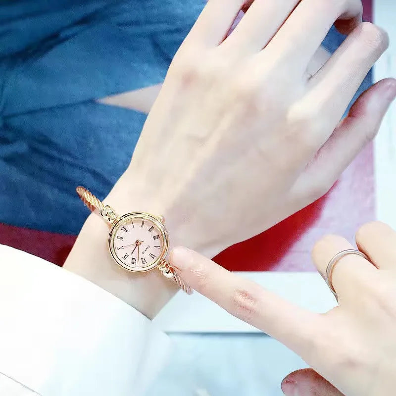 YIKAZE Women Bracelet Watch Retro Gold Bangle Women Watches Stainless Steel Retro Ladies Quartz Wristwatch Clock Dress Watch