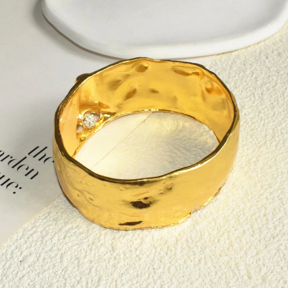 New Exaggerated Alloy Plated Eyes Nose Mouth Bangle Bracelet For Women Fashion Jewelry Gorgeous Hand Simple Bracelet Accessory