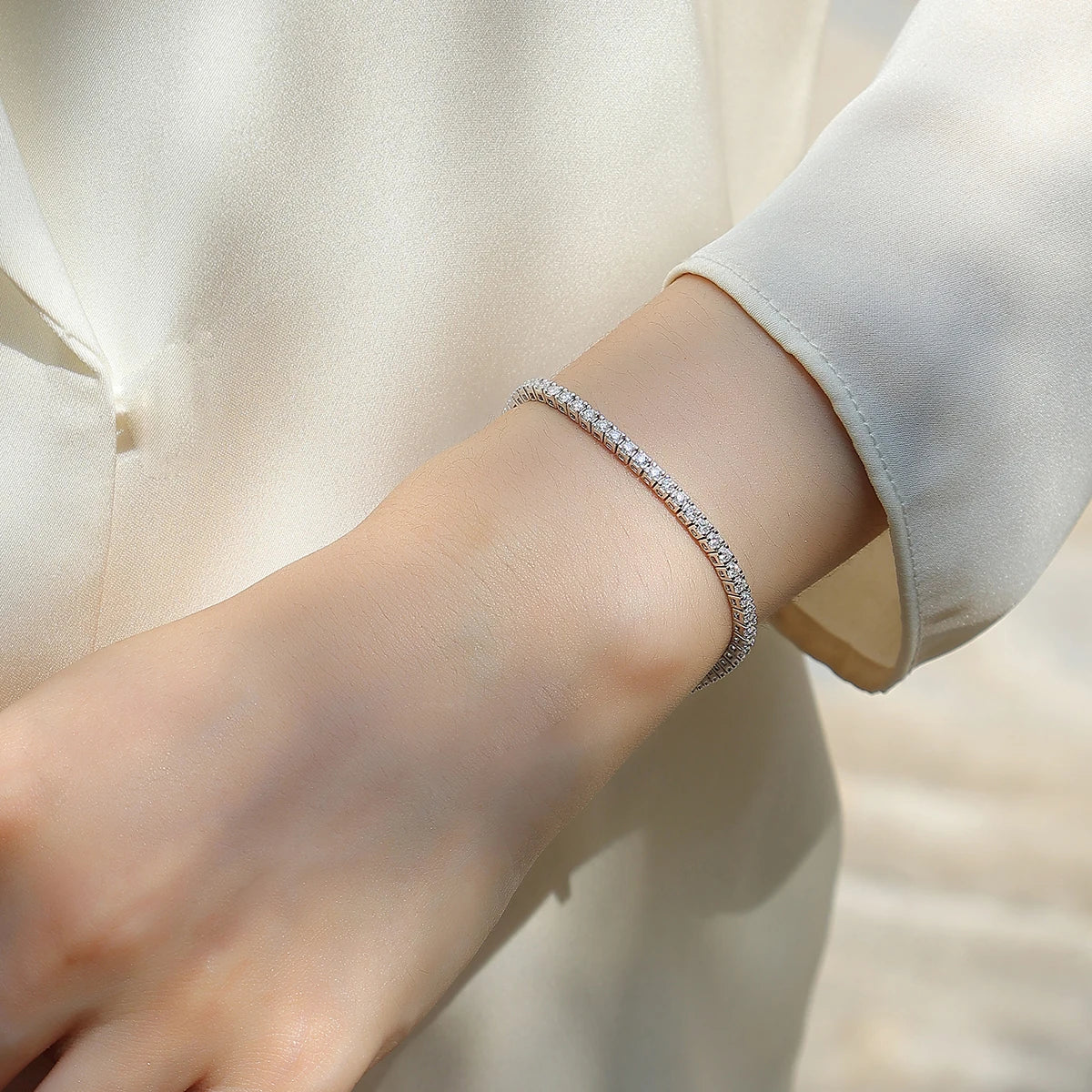 JIUZUAN S925 Sterling Silver Moissanite Tennis Bracelet for Women Simple Row Design Elegant Sparkling Jewelry for Daily Wear