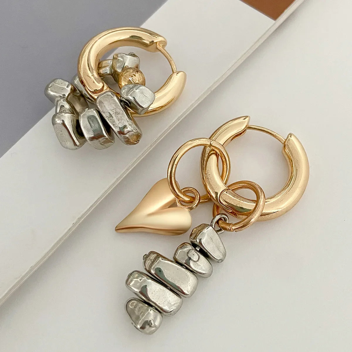 Retro Simple Heart shaped Pendant Necklace 2025 Multi layer Sweet Creative Irregular String Style Girl Fashion Birthday Jewelry