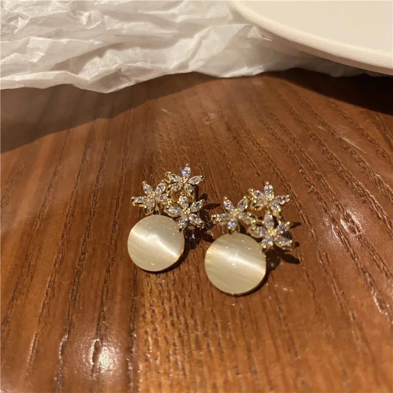 Flower Rhinestones Opal Stud Earrings for Women Small Exquisite Sweet Versatile Advanced Earring Charms Jewelry Gifts Wholesale