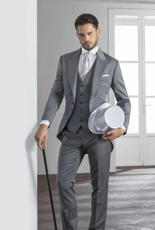 Light Gray Italian Gentleman Style Wedding Men Tailcoat Groom Tuxedos Formal Mens