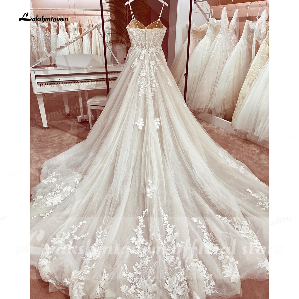 White Bridesmaid Dresses: Wedding Dress Bridal Robe Vestido Spaghetti Straps Chapel