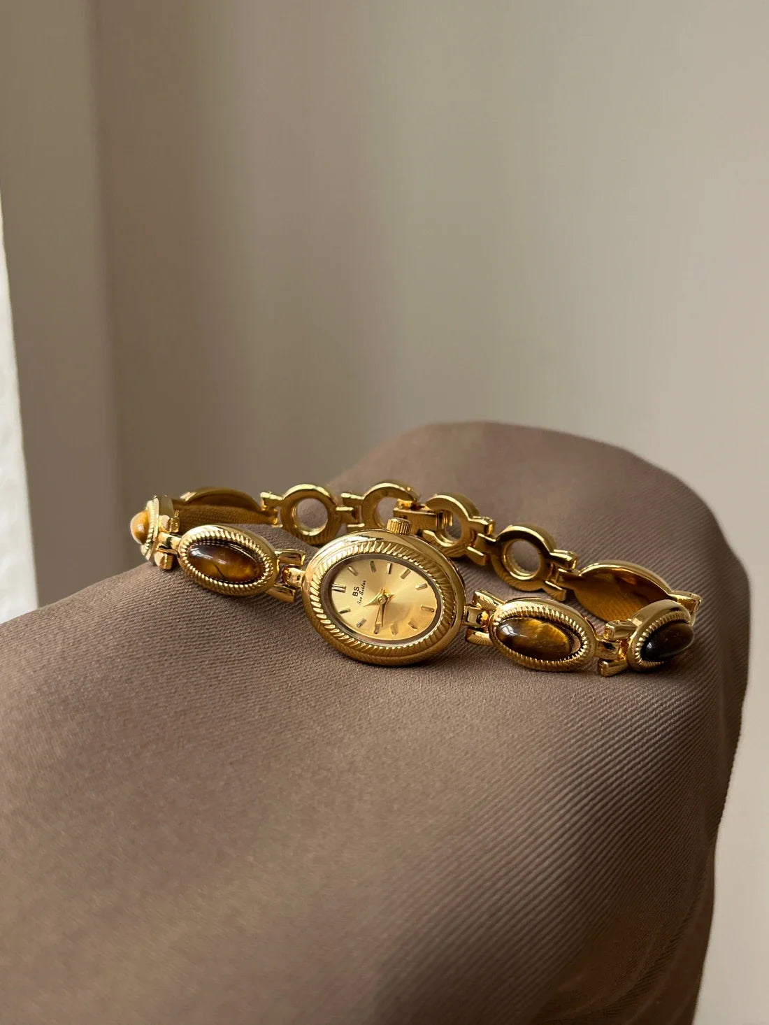 High-end Luxury Watches for Woman Elegant Green Jewelry Jade Quartz Bracelet Wristwatch Gift for Women Lady Fashion Dress Watch