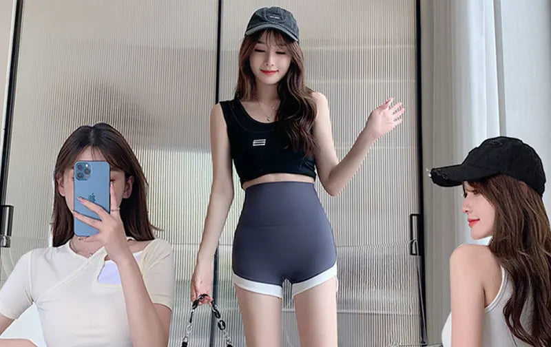 Summer wearing thin contrasting shorts leggings high waisted Barbie safety pants three point no awkward line shark pants for
