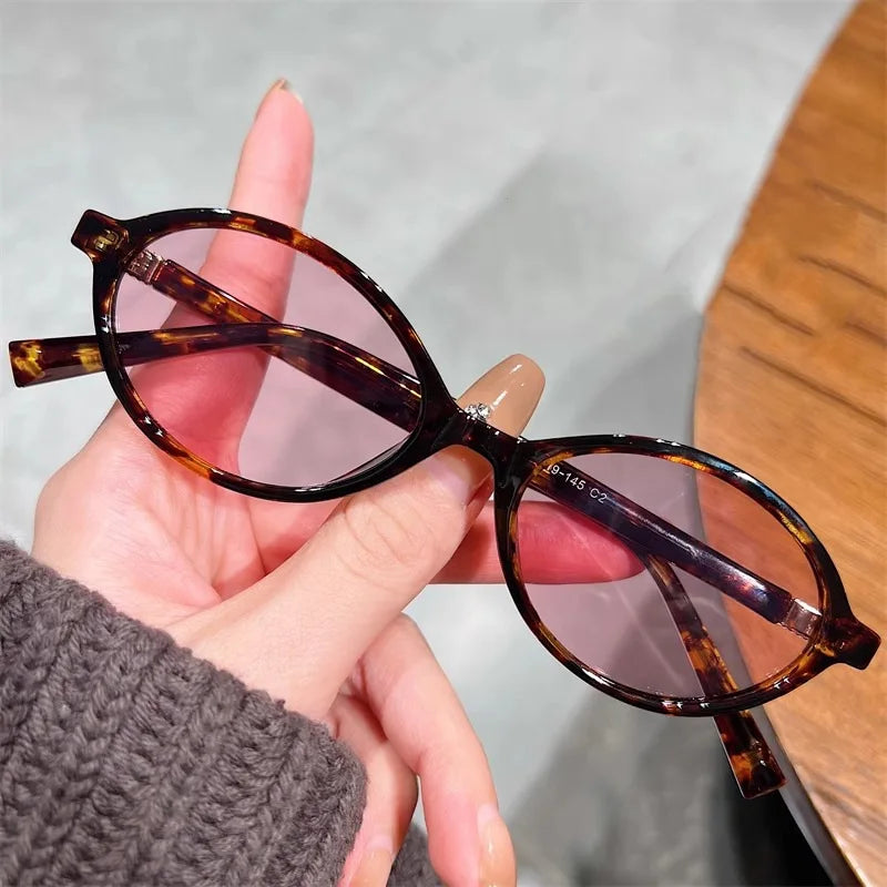 Fashion Oval Simple Literary Sunglasses Women Retro Small Frame Commuting Sunglasses Luxury Brand Design Travel Sunglasses UV400