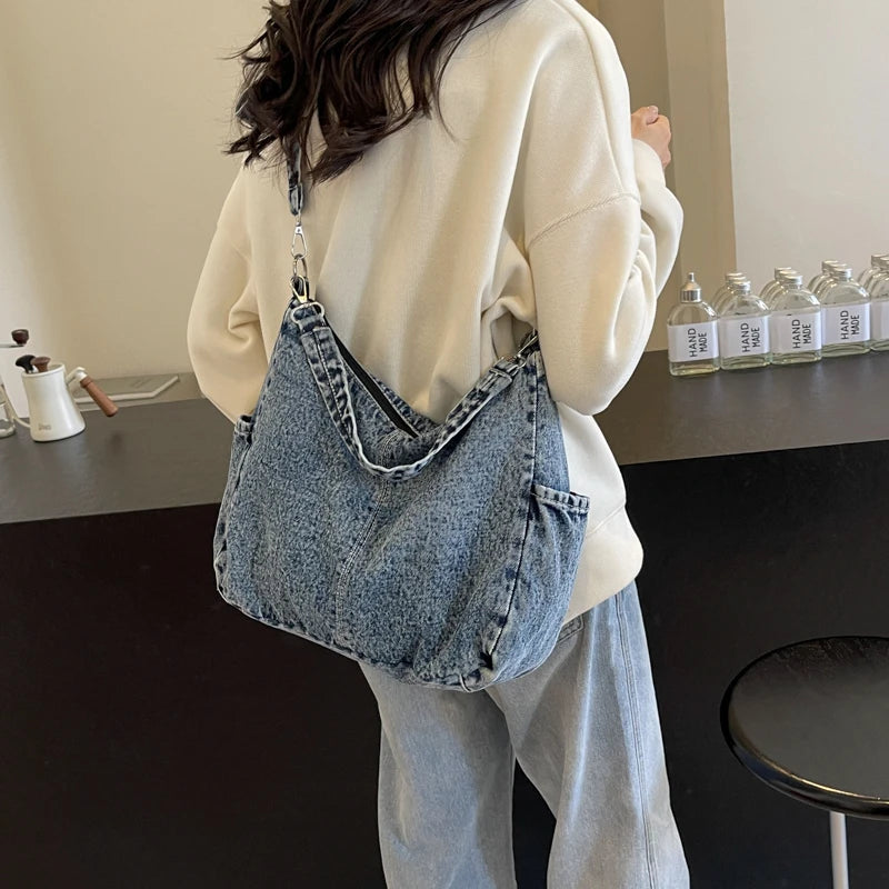 Women's minimalist and fashionable casual denim shoulder bag, zippered shopping bag