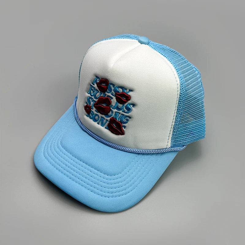 Niche Embroidered Letters Lip Baseball Hats Men Women Sunshade
