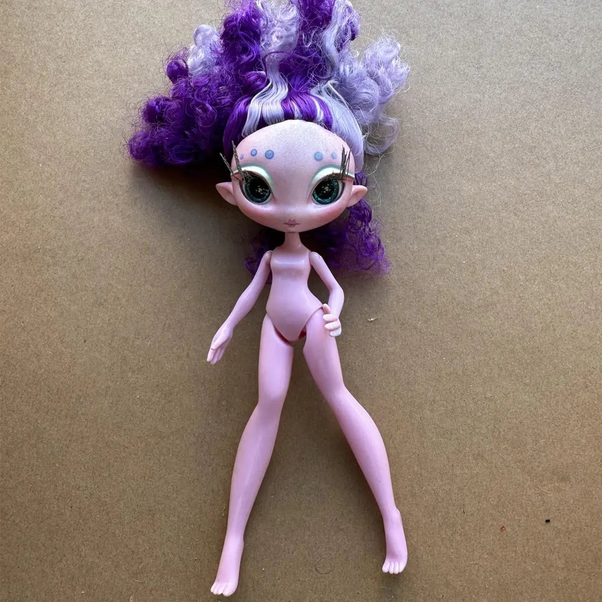 Original Una Verse Dolls Novi Stars with Defectives Joints Movable Rare Collections Gifts