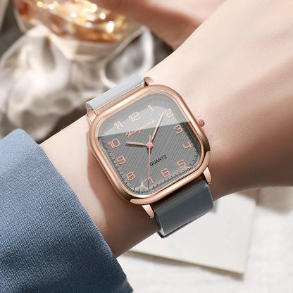 Fashion Square Women Watches Casual Silicone Strap Quartz Watch for Girls Clock Reloj Mujer