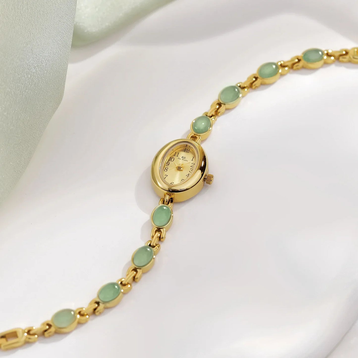 2026 Women quartz Watch Luxury Brand Retro Natural Dongling Stone Hotan Jade Waterproof Ladies Advanced Chain Wristwatches gift