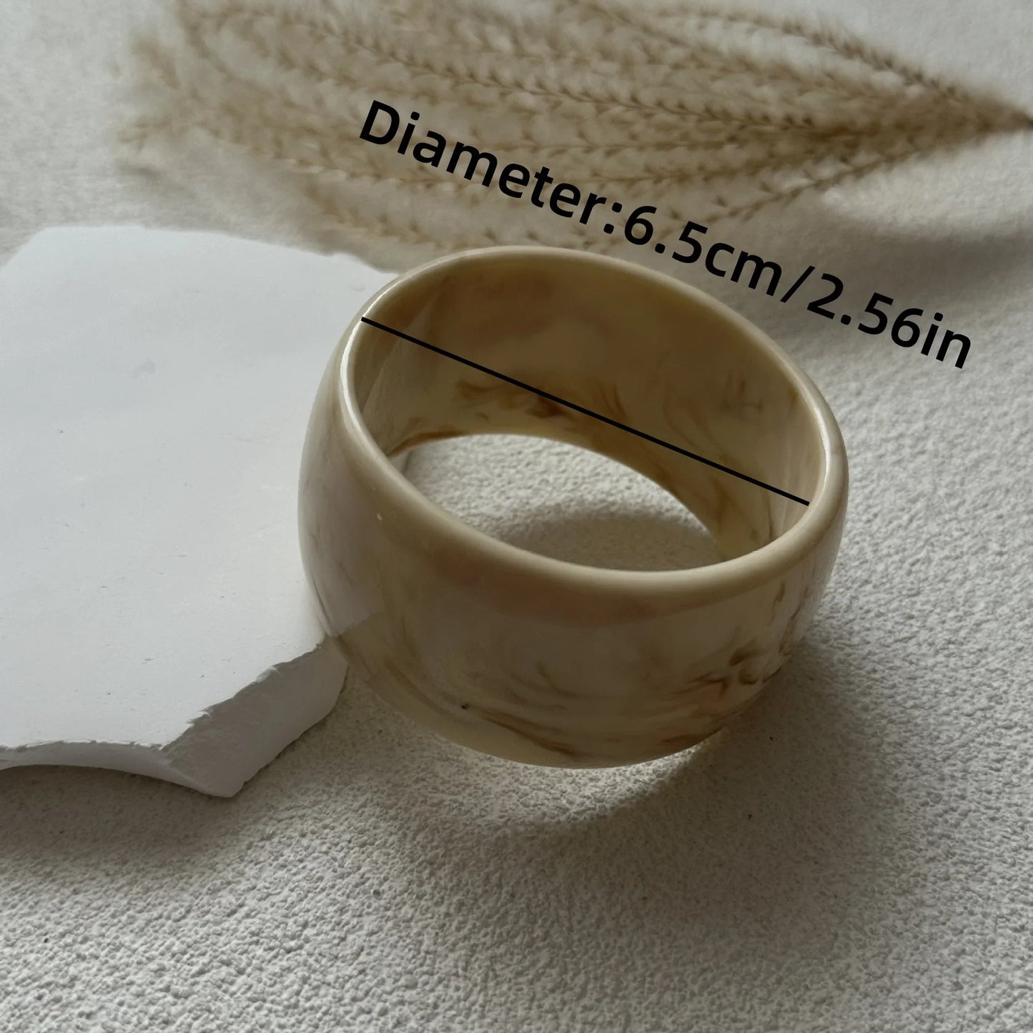 Boho Red Beige Acrylic Resin Chunky Bangles for Women on Hand Goth Geometric Charm Wide Hip Hop Metal Cuff Bangles Men Jewelry