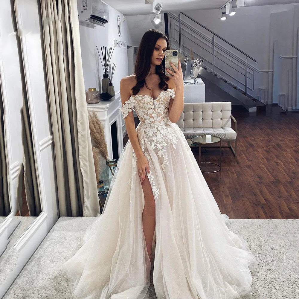 White Bridesmaid Dresses: Ladies Off Shoulder Lace Appliqué Beach Wedding Dress