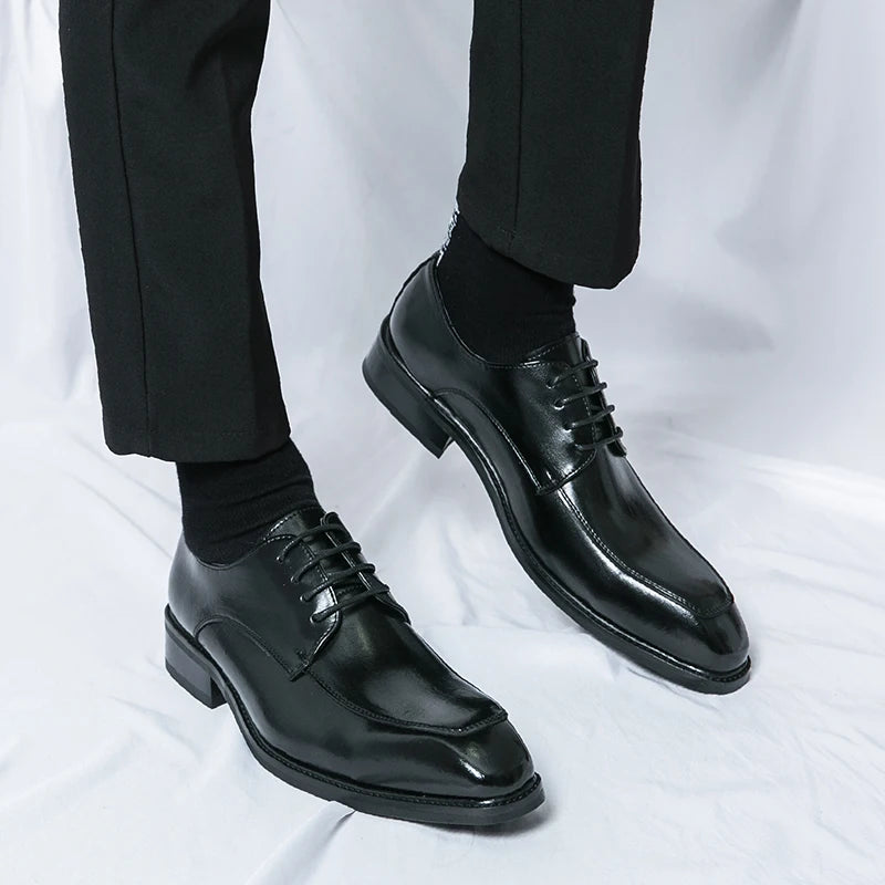 Hot Fashion British Style Business Leather Shoes Formal Office Dress Shoes Brogue Shoes Mens Leisure Black Shoes Plus Size 38-46