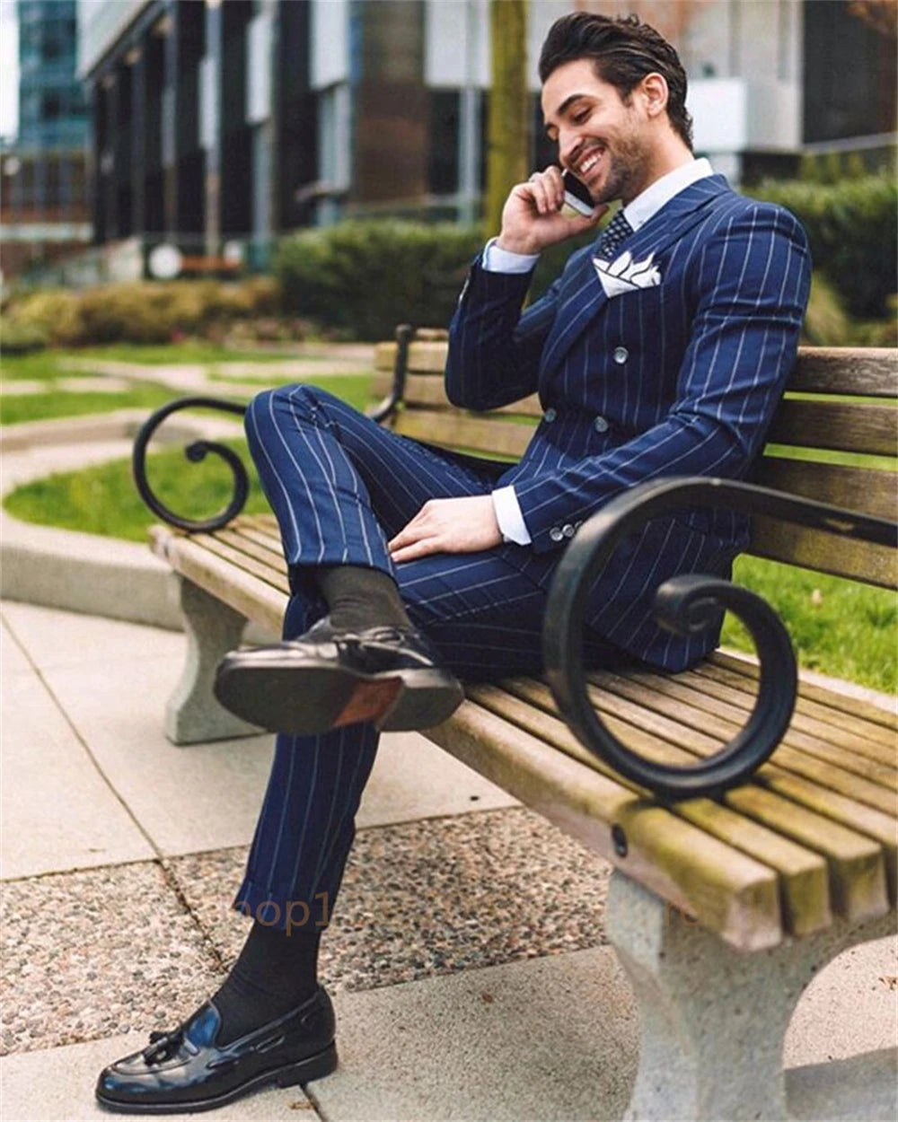 Tuxedo for Mens: Navy Blue Suits Double Breasted Pinstripe Peak Lapel Design 2 Piece