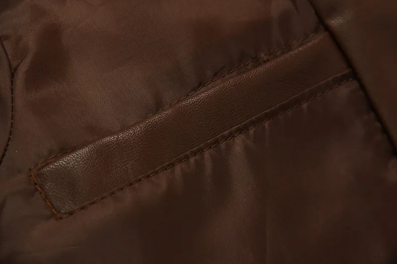 Deepening the crisis of high-end slim-fit Lyon hunting three-dimensional pocket leather