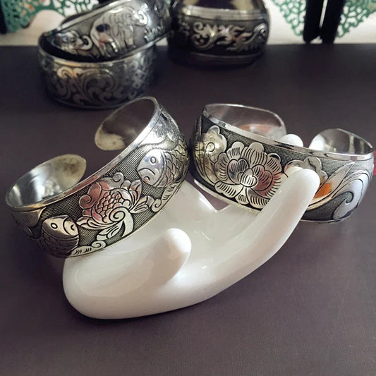 Bohemian Ethnic Style Retro Silver Wide Bracelet for Women Carved Flower Opening Fashionable Bracelet Boho Vintage Jewelry