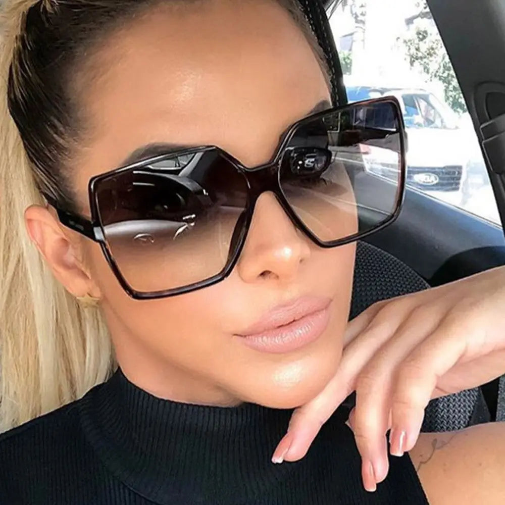 Oversized Square Sunglasses for Women and Men UV Protection Eyeglasses Retro Big Frame Sun Glasses Fashion Shades